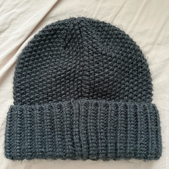 Calvin Klein Knitted hat - Picture 2 of 3